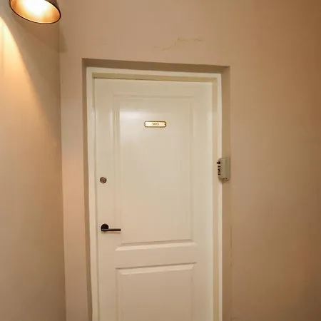 Apartment 303 The Salisbury