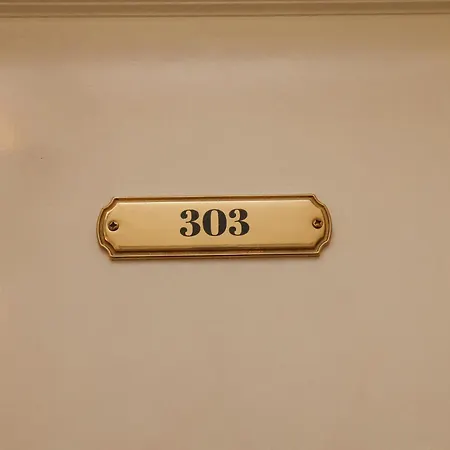 303 The Salisbury * Scarborough